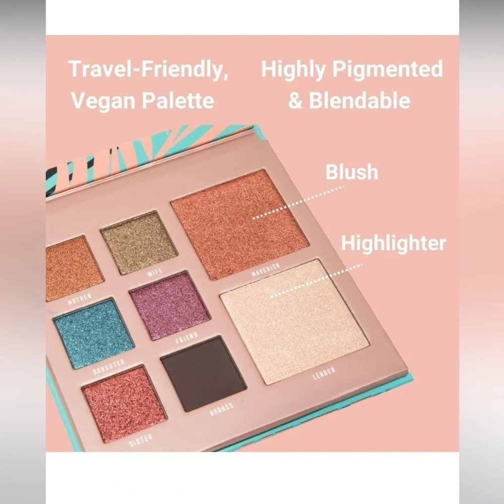 BOSSY COSMETICS Vibrant Eyeshadow Palette with Mirror brand new